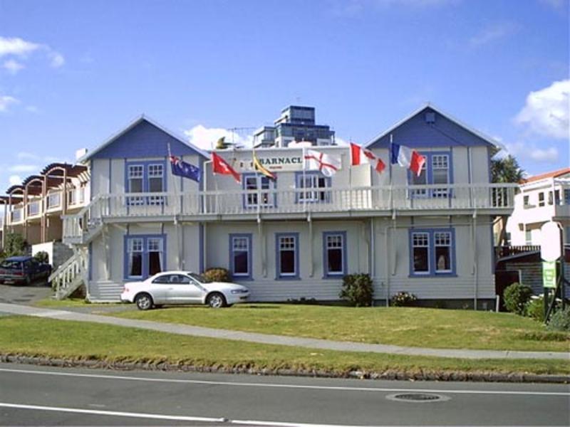 Barnacles Seaside Inn Paraparaumu Luaran gambar